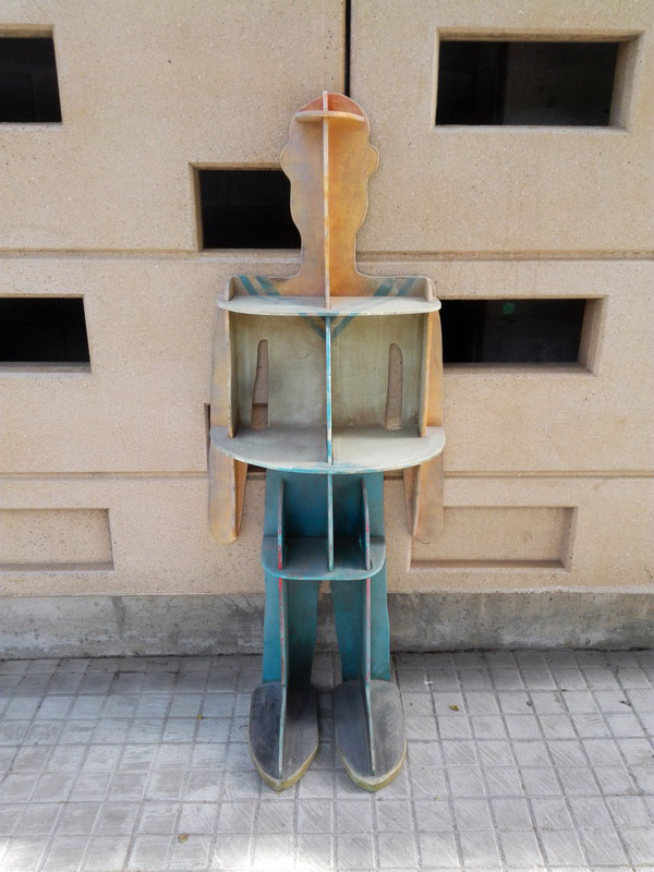 estanteria madera personaje infantil 170x67x31-38 1u